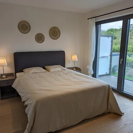 High-end Modern 2 Bed W. Garage In Belair 아파트 *