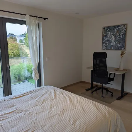 High-end Modern 2 Bed W. Garage In Belair *