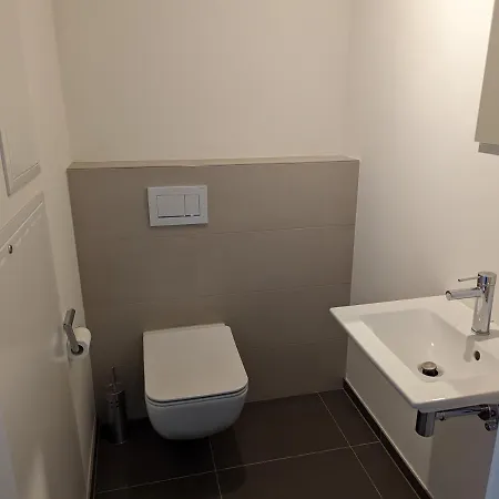 High-end Modern 2 Bed W. Garage In Belair Luxembourg